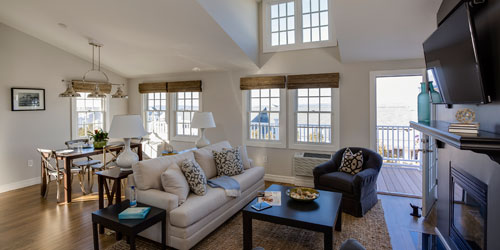 Deluxe Terrace Living Area 500x250 - Watch Hill Inn - Westerly, RI