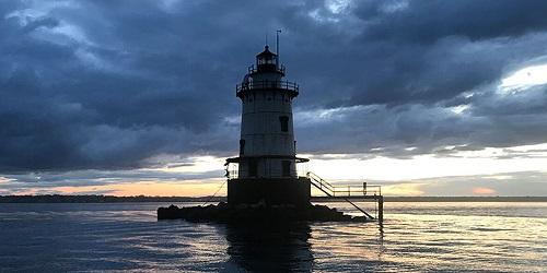 Lighthouse Cruise - Tails Up Fishing Charters - Warwick, RI